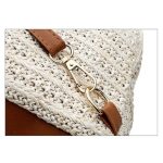 Accessoire chic en paille