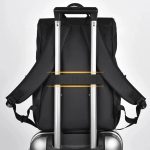 Élégant sac à dos noir